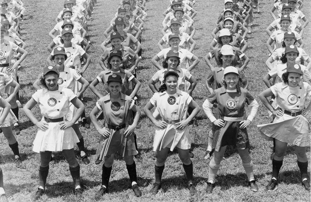 https://imaginesports.com/wp-content/uploads/2021/06/Best-Baseball-Moments-in-the-1940s.jpg